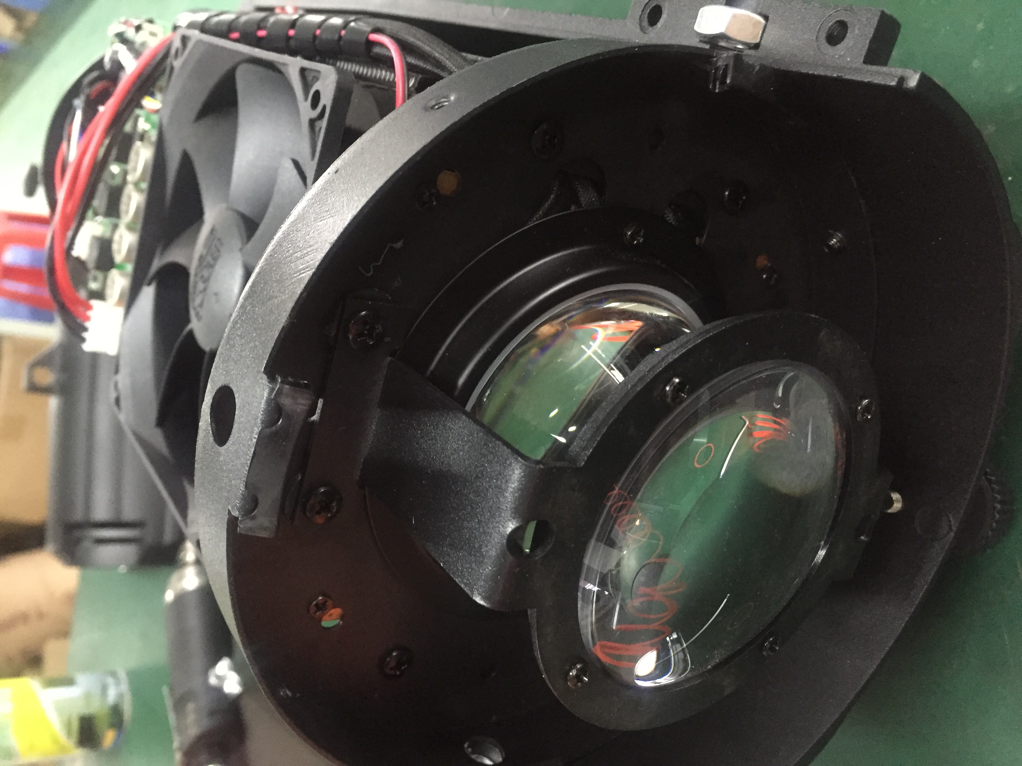 How to clean LED Ellipsoidal Light? THE ONE STUDIO